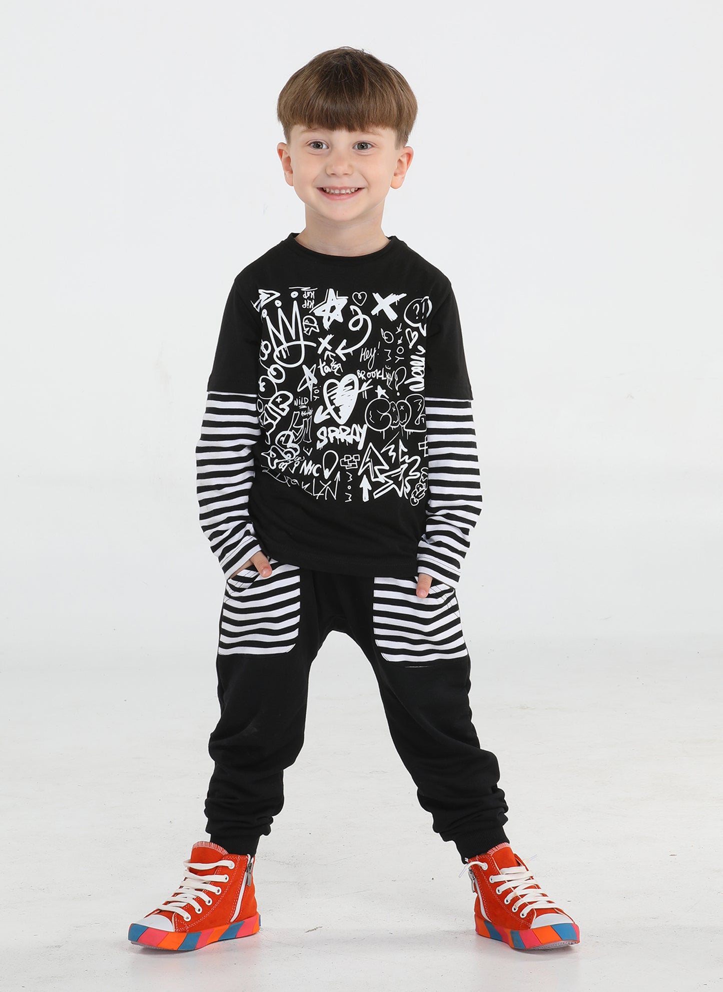 Graffiti Relax Cut Pants + Long sleeve T-shirt Set